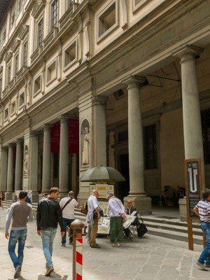 Visita la Galería Uffizi e Iglesia de la Santa Cruz - Picture 1