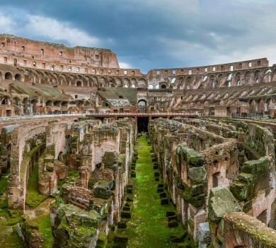 Coliseo con entrada a la Arena en grupo pequeño