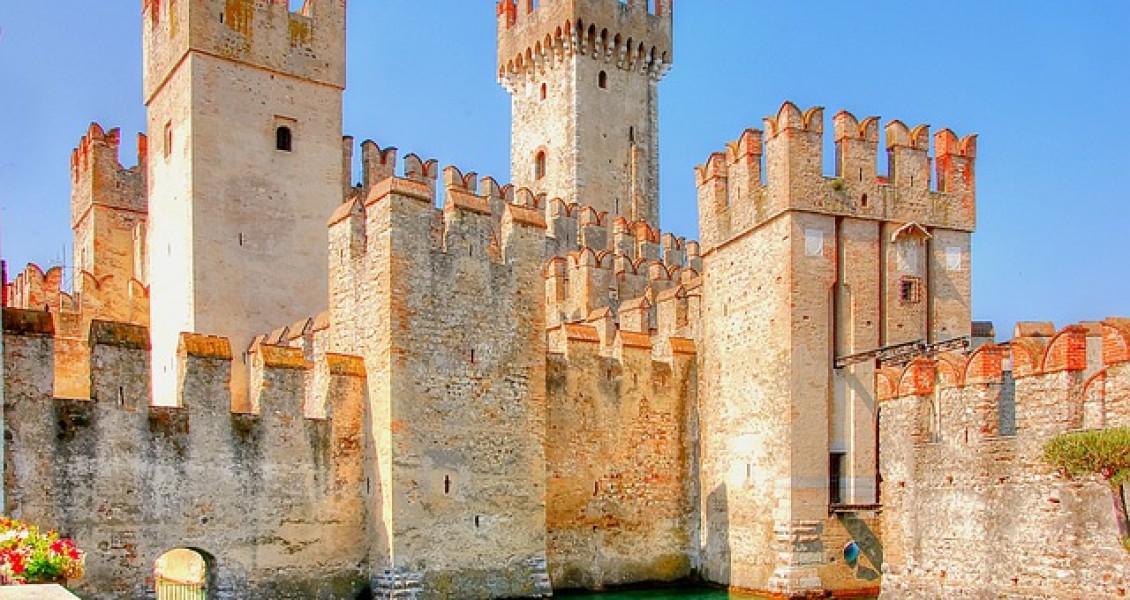 24 Jaw-Dropping Fortresses and Castles in Italy