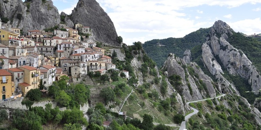 Discover Castelmezzano and experience "the Angel Flight"