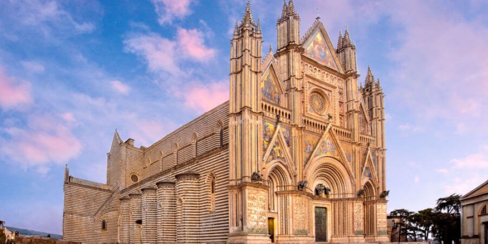 The most important frescoes inside the Orvieto Cathedral