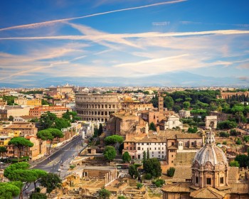 Rome beyond time: unusual paths in the Eternal City