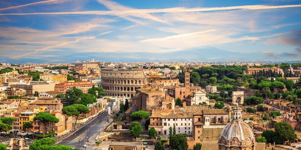 Rome beyond time: unusual paths in the Eternal City