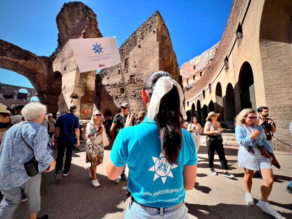 guided tour at the colosseum