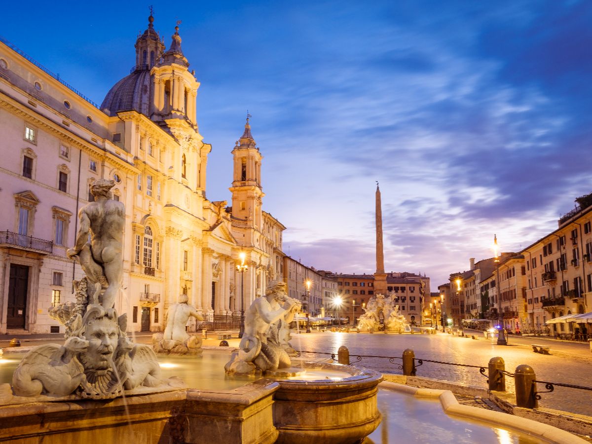 night view of navona square